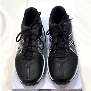 Woman’s Nike Black Golf Shoes sz.7